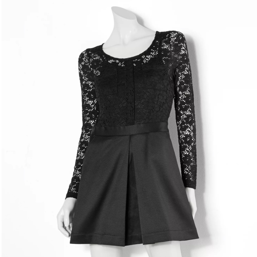 Princess Vera Wang Juniors Lace Fit & Flare Dress – Size 5